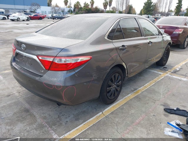 2017 Toyota Camry Le მანქანა იყიდება აუქციონზე, vin: 4T1BF1FK3HU634439, აუქციონის ნომერი: 44026982