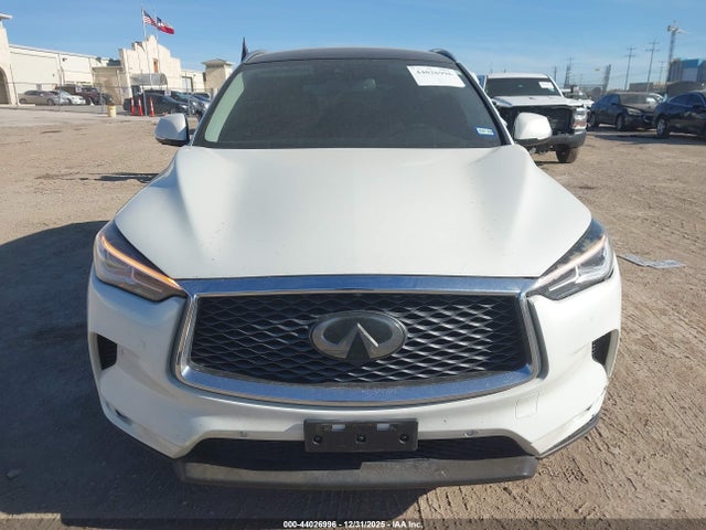 3PCAJ5M39KF126915 Infiniti Qx50 Essential