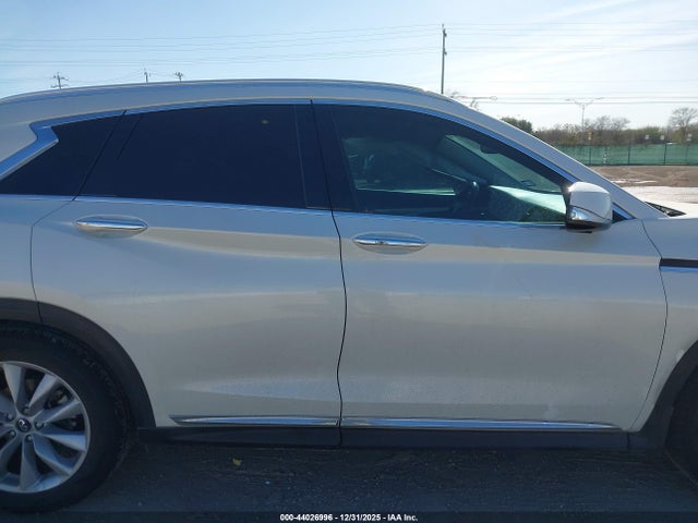 3PCAJ5M39KF126915 Infiniti Qx50 Essential