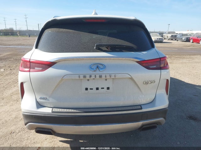 3PCAJ5M39KF126915 Infiniti Qx50 Essential