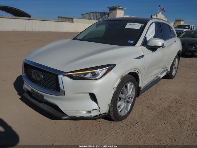 3PCAJ5M39KF126915 Infiniti Qx50 Essential
