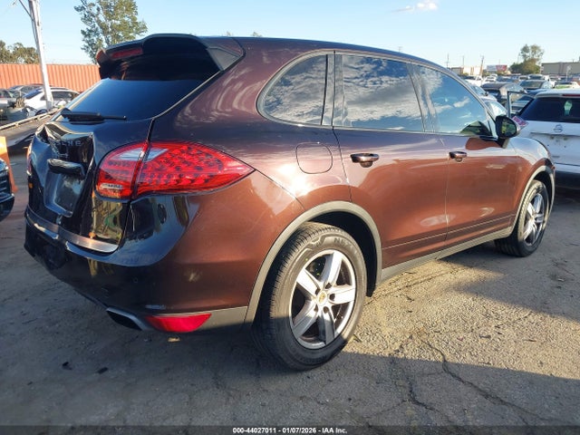 2014 PORSCHE CAYENNE WP1AA2A26ELA95696 Photo 3
