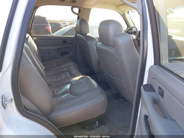 44027038 :رقم المزاد ، 1GKEC13T75R182960 vin ، 2005 Gmc Yukon Slt مزاد بيع