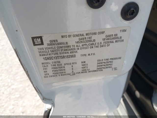 44027038 :رقم المزاد ، 1GKEC13T75R182960 vin ، 2005 Gmc Yukon Slt مزاد بيع