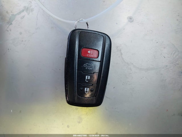 JTMA1RFVXMD531648 Toyota Rav4 Xle Premium