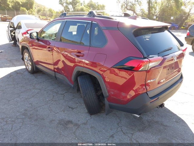 JTMA1RFVXMD531648 Toyota Rav4 Xle Premium