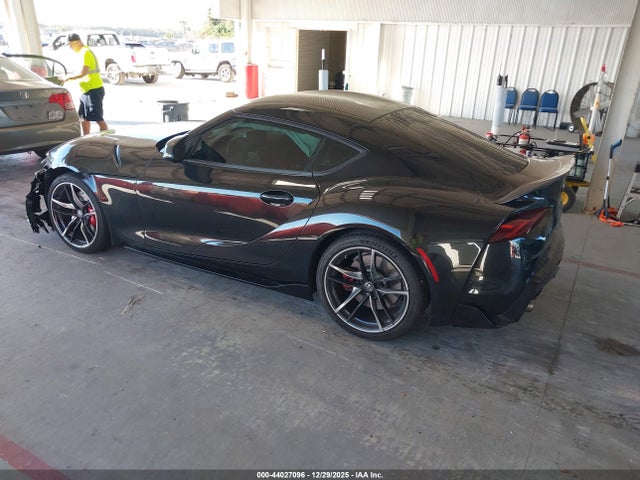 2021 TOYOTA GR SUPRA WZ1DB0C08MW039124 Photo 2
