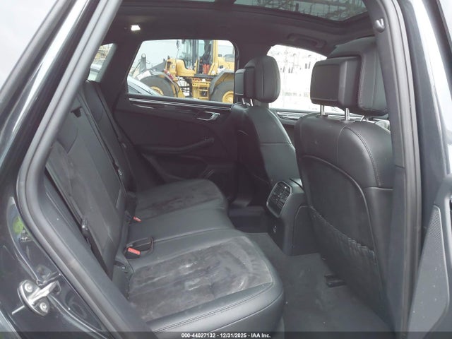 2021 PORSCHE MACAN WP1AA2A56MLB16071 Photo 7