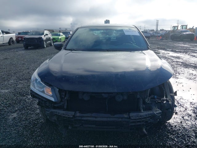 1HGCR2F30HA272040 Honda ACCORD LX