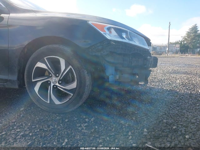 1HGCR2F30HA272040 Honda ACCORD LX