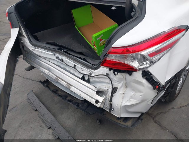 4T1B31HK5KU513537 Toyota Camry Hybrid Le