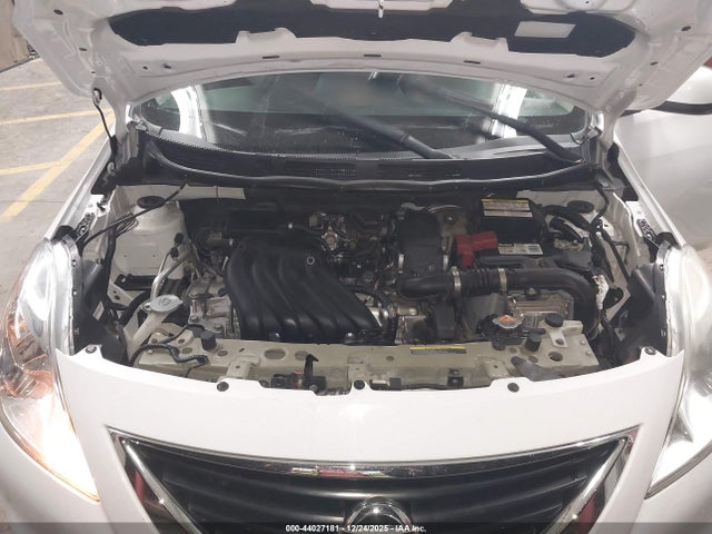 3N1CN7AP0EK447949 Nissan Versa 1.6 Sv