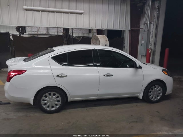 3N1CN7AP0EK447949 Nissan Versa 1.6 Sv
