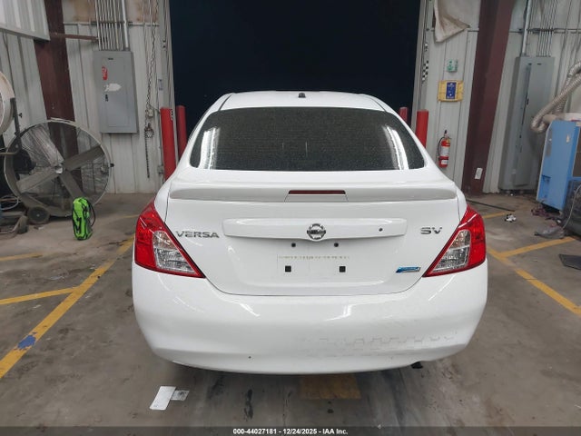 3N1CN7AP0EK447949 Nissan Versa 1.6 Sv