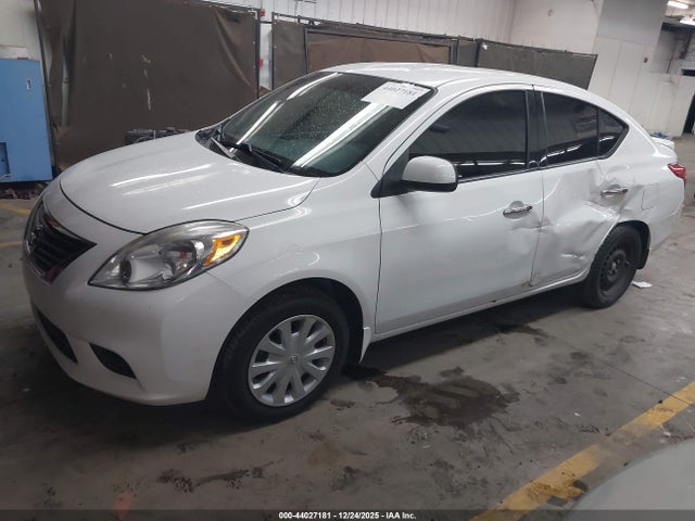 3N1CN7AP0EK447949 Nissan Versa 1.6 Sv
