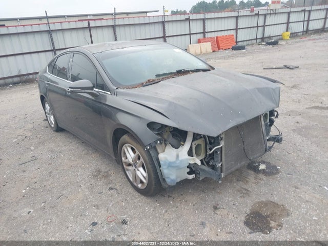 44027231 :رقم المزاد ، 3FA6P0H7XGR143240 vin ، 2016 Ford Fusion Se مزاد بيع