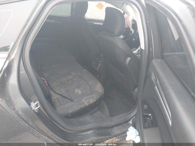 44027231 :رقم المزاد ، 3FA6P0H7XGR143240 vin ، 2016 Ford Fusion Se مزاد بيع