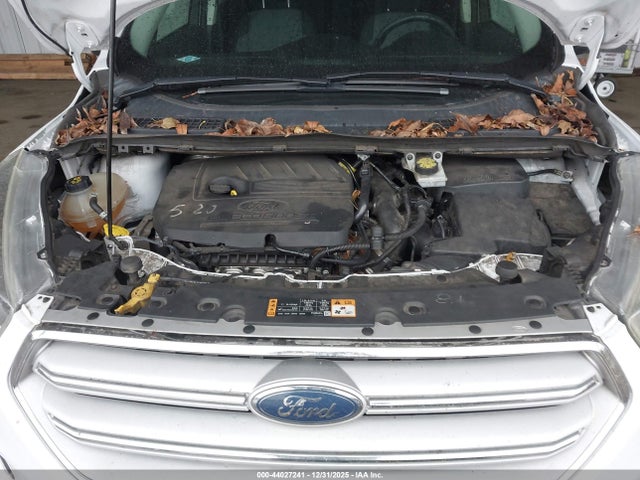 1FMCU9GD5JUA87155 Ford ESCAPE SE