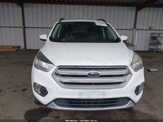 1FMCU9GD5JUA87155 Ford ESCAPE SE