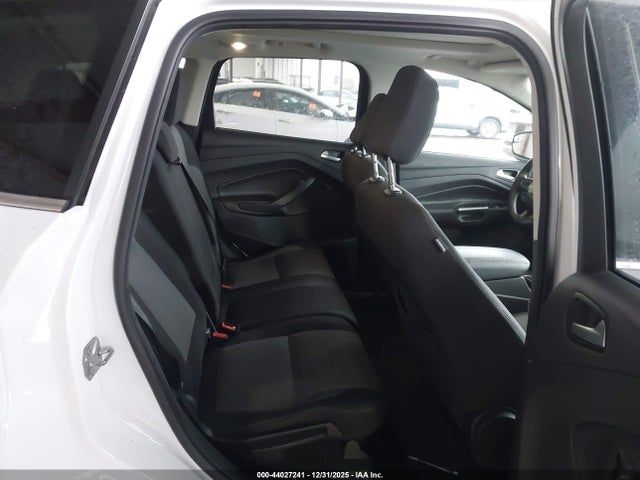 1FMCU9GD5JUA87155 Ford ESCAPE SE