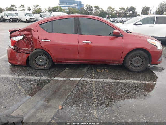 3N1CN7AP2JL827797 Nissan Versa 1.6 Sv