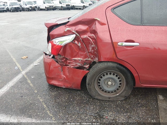 3N1CN7AP2JL827797 Nissan Versa 1.6 Sv