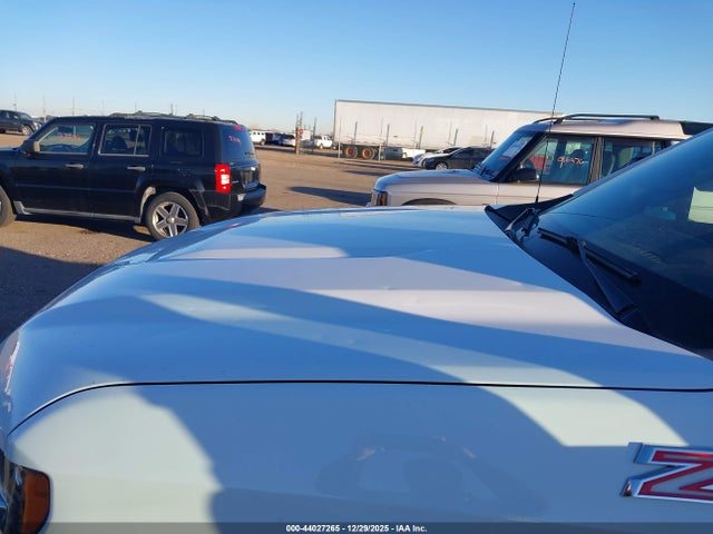 1GCUYDED2LZ223637 Chevrolet Silverado 1500 4wd Short Bed Lt
