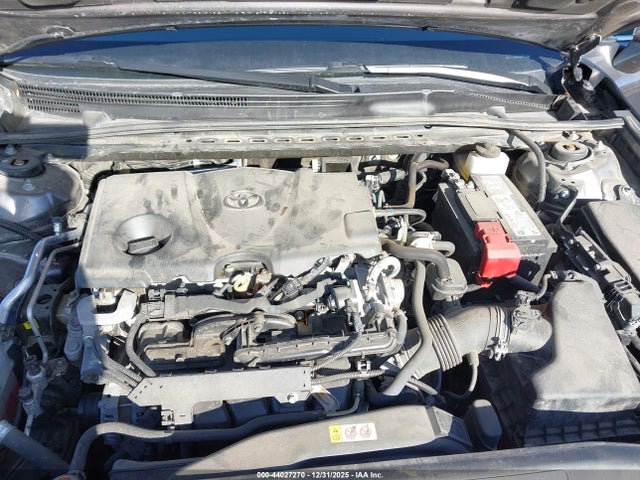 4T1C11BK8NU054639 Toyota Camry Le Awd