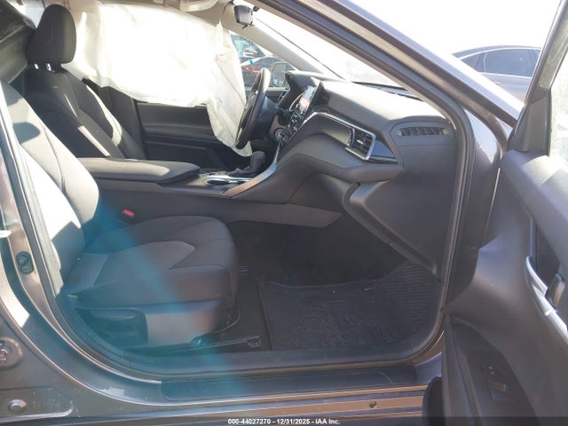 4T1C11BK8NU054639 Toyota Camry Le Awd