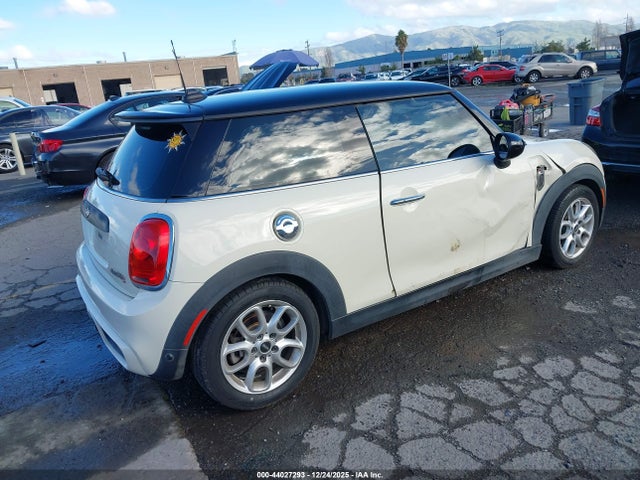2017 MINI HARDTOP WMWXP7C55H2A45431 Photo 3
