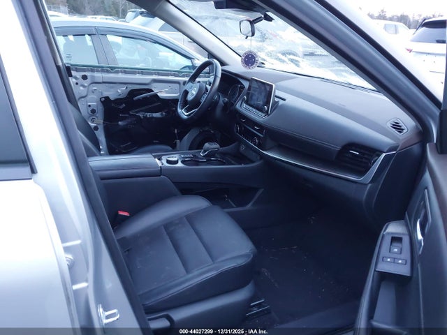 5N1BT3BB0NC684968 Nissan Rogue Sv Intelligent Awd
