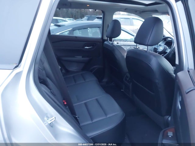 5N1BT3BB0NC684968 Nissan Rogue Sv Intelligent Awd