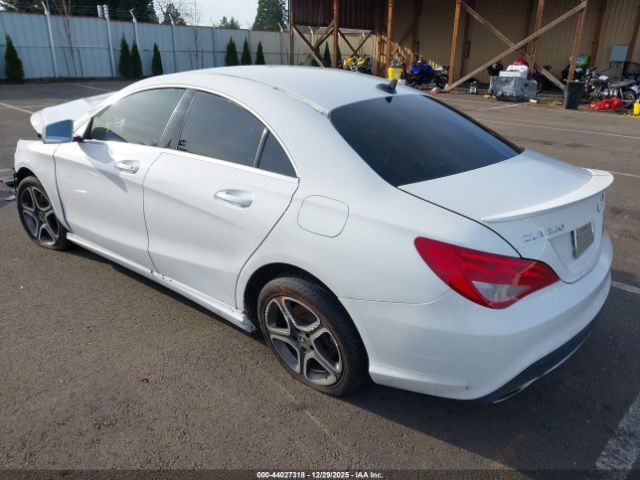 2019 MERCEDES-BENZ CLA 250 WDDSJ4EB2KN717504 Photo 2