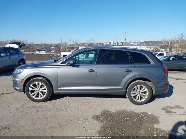 WA1LAAF70HD046429 Audi Q7 3.0t Premium