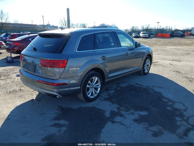 2017 AUDI Q7 WA1LAAF70HD046429 Photo 3