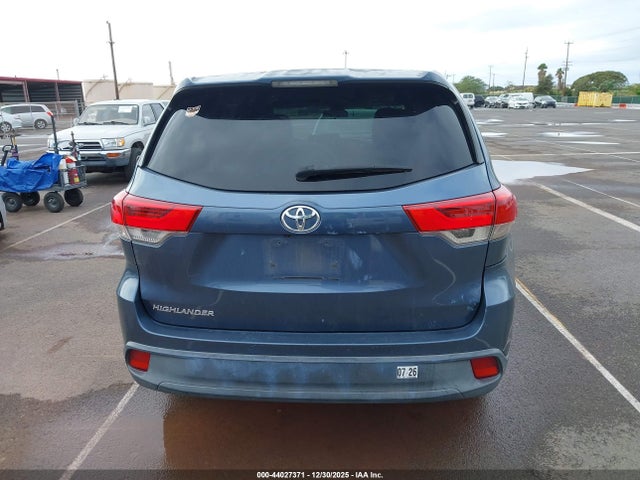 5TDZARFH1HS023589 Toyota Highlander Le