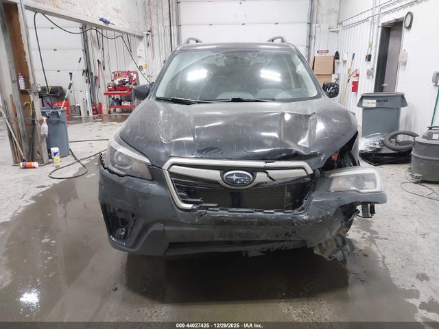 44027425 :رقم المزاد ، JF2SKAECXKH401122 vin ، 2019 Subaru Forester Premium مزاد بيع