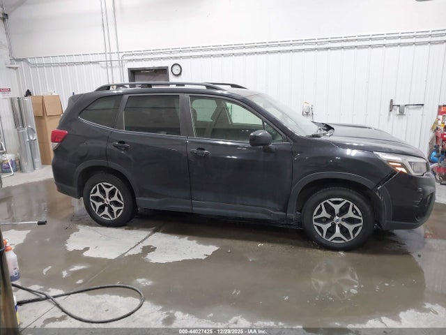 44027425 :رقم المزاد ، JF2SKAECXKH401122 vin ، 2019 Subaru Forester Premium مزاد بيع