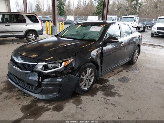 KIA Optima Lx 2016 5XXGT4L30GG023032 Image 2