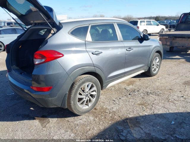 2018 HYUNDAI TUCSON KM8J33A41JU836162 Photo 3