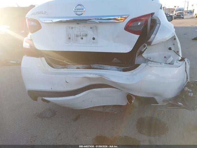 1N4AL3AP8JC290678 Nissan Altima 2.5 S