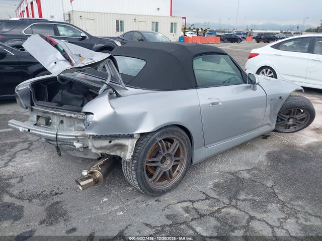 2002 HONDA S2000 JHMAP114X2T000918 Photo 3