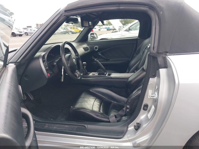 2002 HONDA S2000 JHMAP114X2T000918 Photo 4