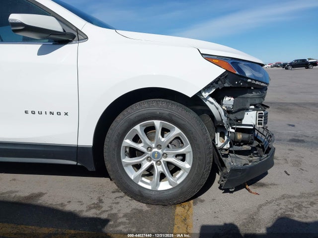 Chevrolet EQUINOX LT 2019 2GNAXKEV2K6133781 Image 18