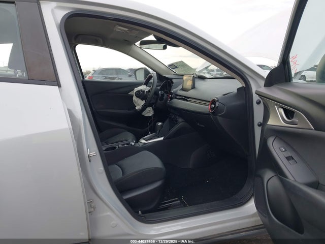 44027456 :رقم المزاد ، JM1DKDB72J0308639 vin ، 2018 Mazda Cx-3 Sport مزاد بيع