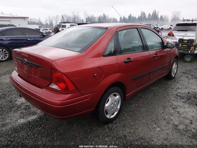2003 FORD FOCUS 1FAFP33P03W324394 Photo 3