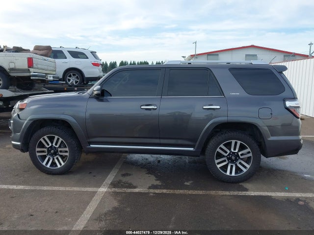 Toyota 4runner Limited 2018 JTEBU5JR4J5608062 Image 15