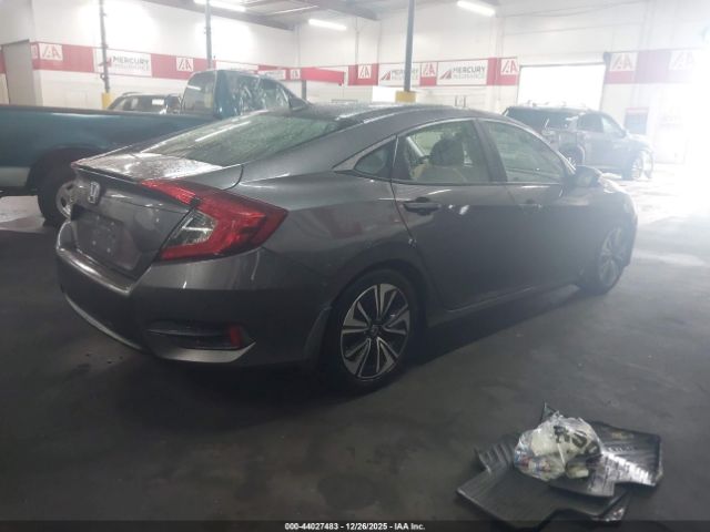2018 HONDA CIVIC JHMFC1F77JX019048 Photo 3
