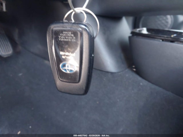 JTDKAMFP6N3202056 Toyota Prius Prime Xle