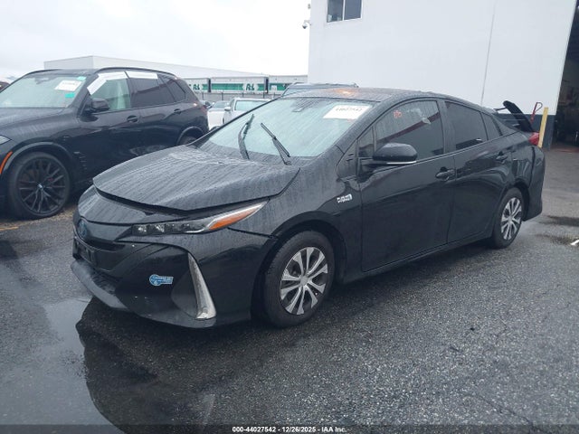 JTDKAMFP6N3202056 Toyota Prius Prime Xle